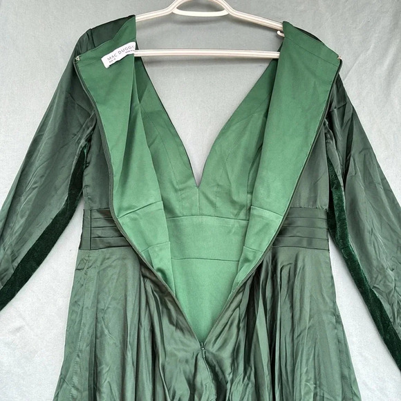 Mac Duggal Leena Plunge Satin A-Line Midi Dress Women Sz 10 Emerald Green EUC - Picture 4 of 8